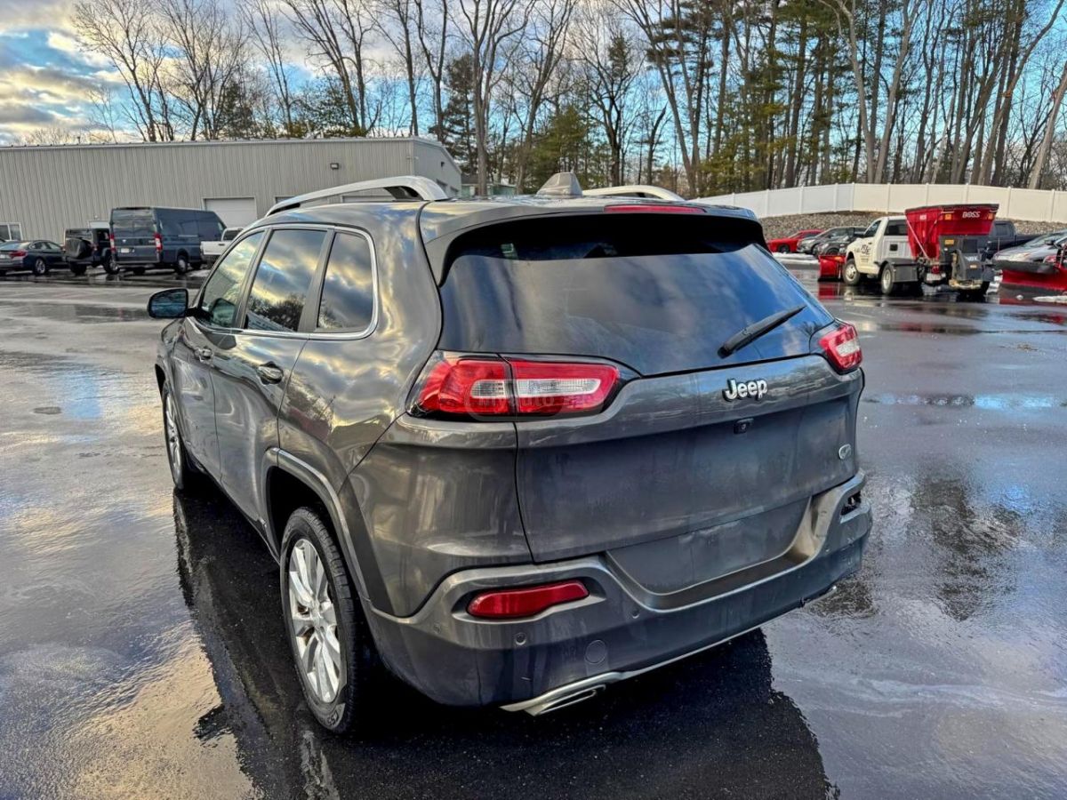 Jeep Cherokee 2018 — photo 2