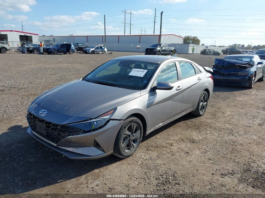 Hyundai Elantra 2023 — photo 2