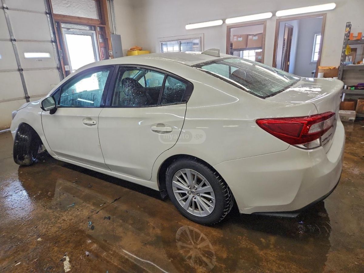 Subaru Impreza 2018 — photo 2