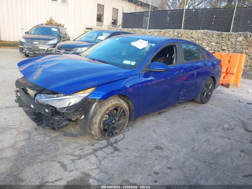 Hyundai Elantra 2023 — photo 2