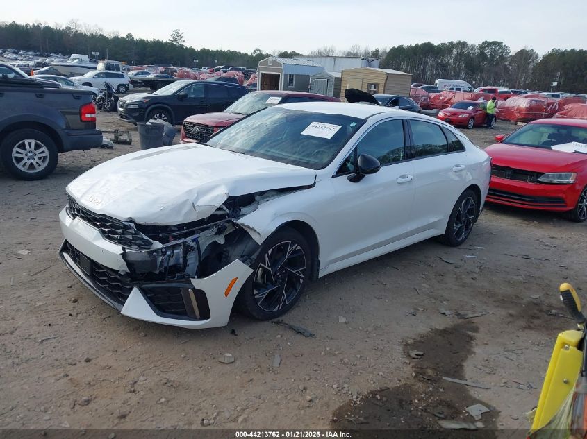 Kia K5 2025 — photo 2