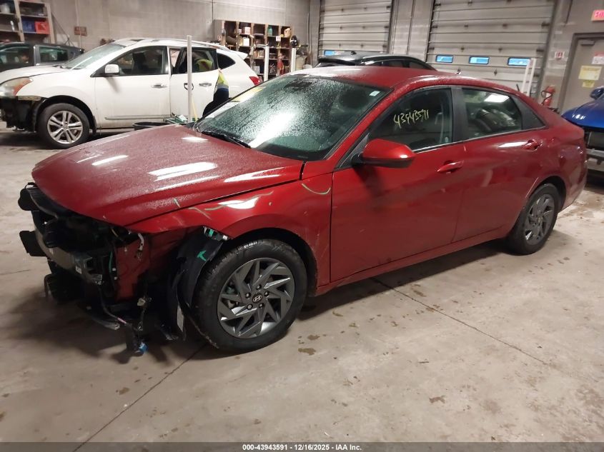 Hyundai Elantra 2024 — photo 2