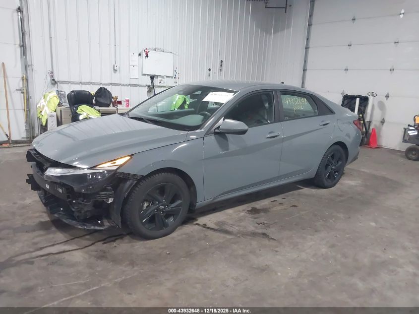 Hyundai Elantra 2022 — photo 2