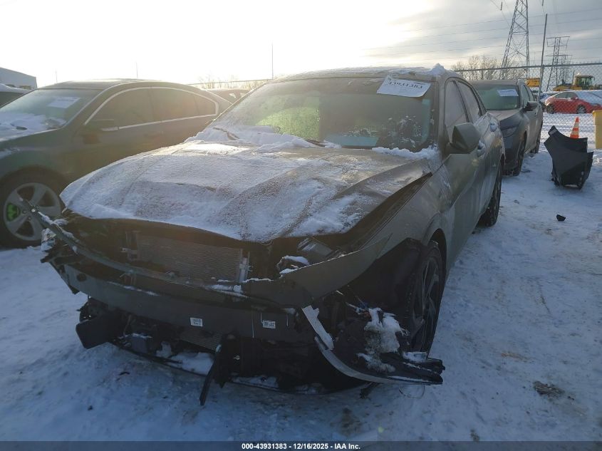 Hyundai Elantra 2024 — photo 2