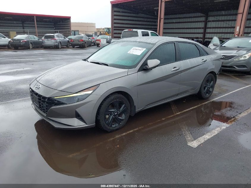 Hyundai Elantra 2022 — photo 2