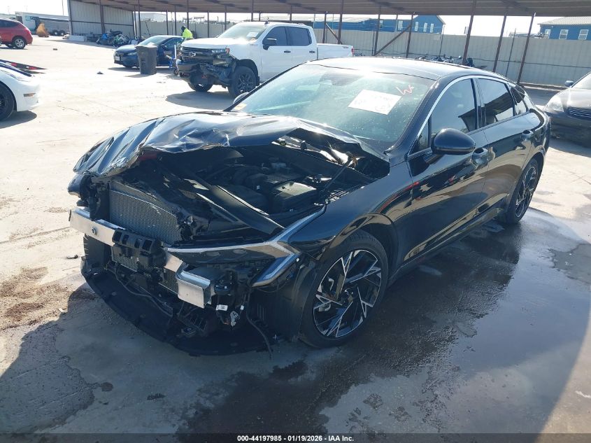 Kia K5 2025 — photo 2