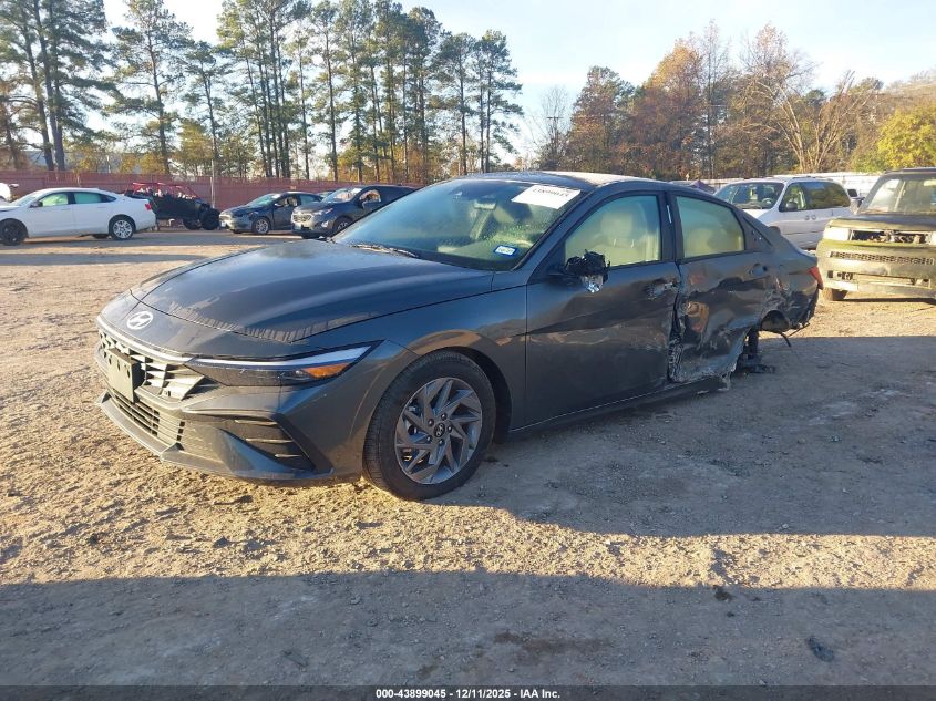 Hyundai Elantra 2026 — photo 2
