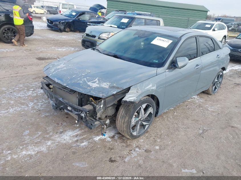 Hyundai Elantra 2022 — photo 2