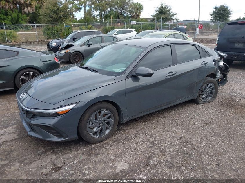 Hyundai Elantra 2024 — photo 2