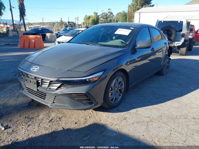 Hyundai Elantra 2024 — photo 2