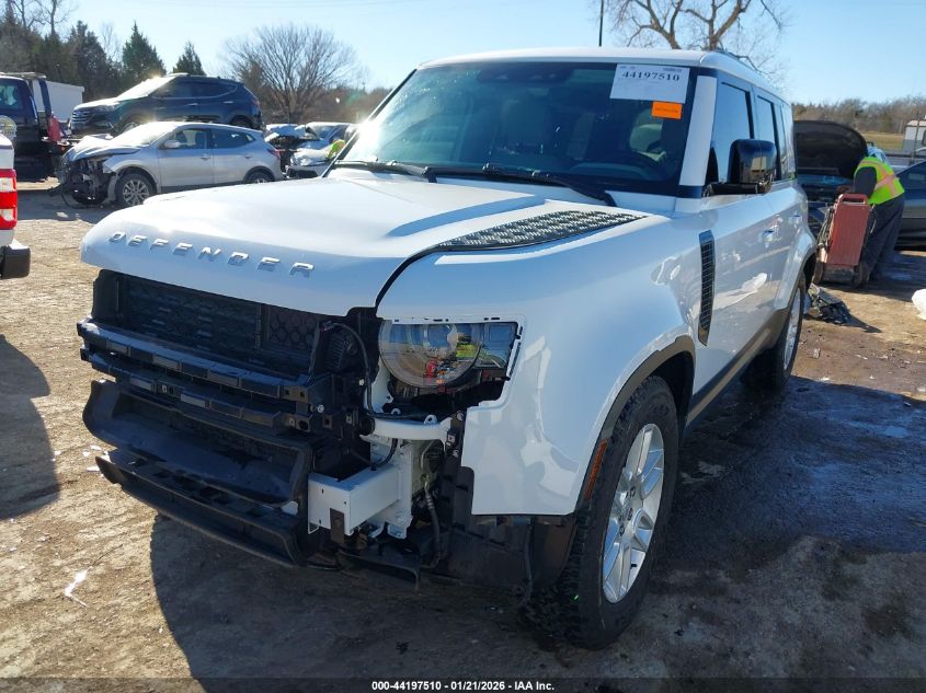 Land Rover Defender 90 2024 — photo 2