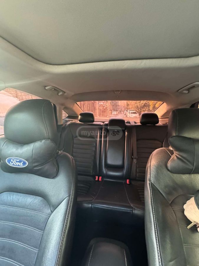 Ford Fusion 2014 — photo 2