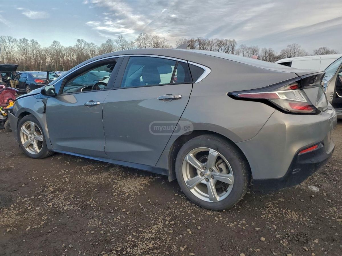 Chevrolet Volt 2017 — photo 2