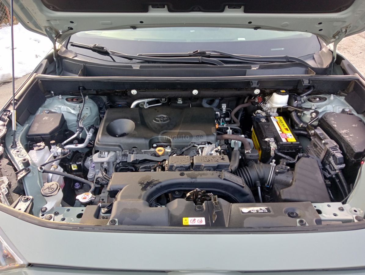 Toyota RAV 4 2020 — photo 2