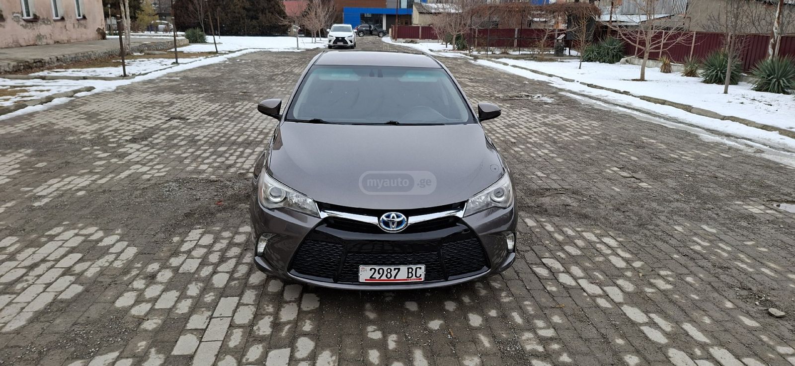 Toyota Camry 2015 — photo 2