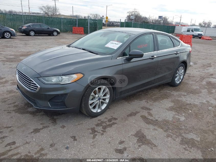 Ford Fusion 2019 — photo 2