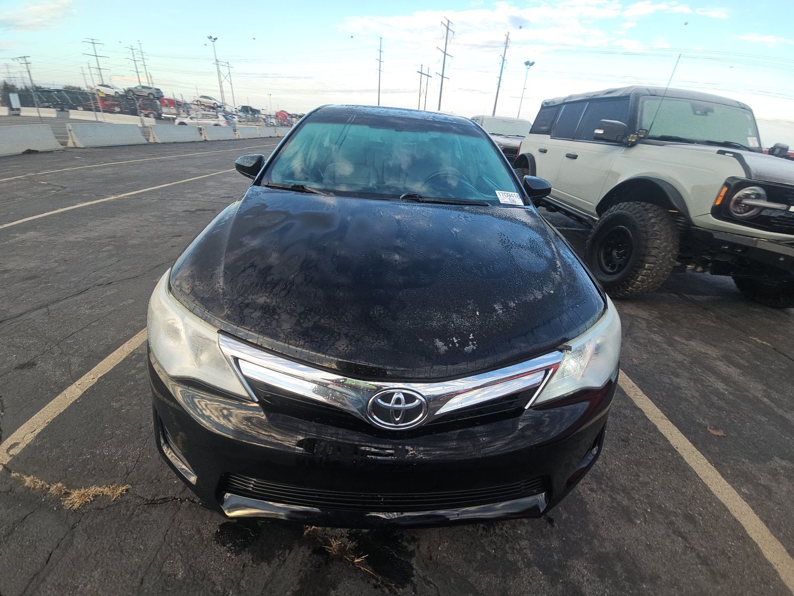 Toyota Camry 2014 — photo 2