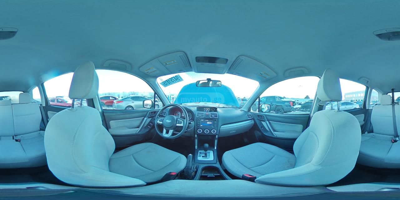 Subaru Forester 2018 — photo 2