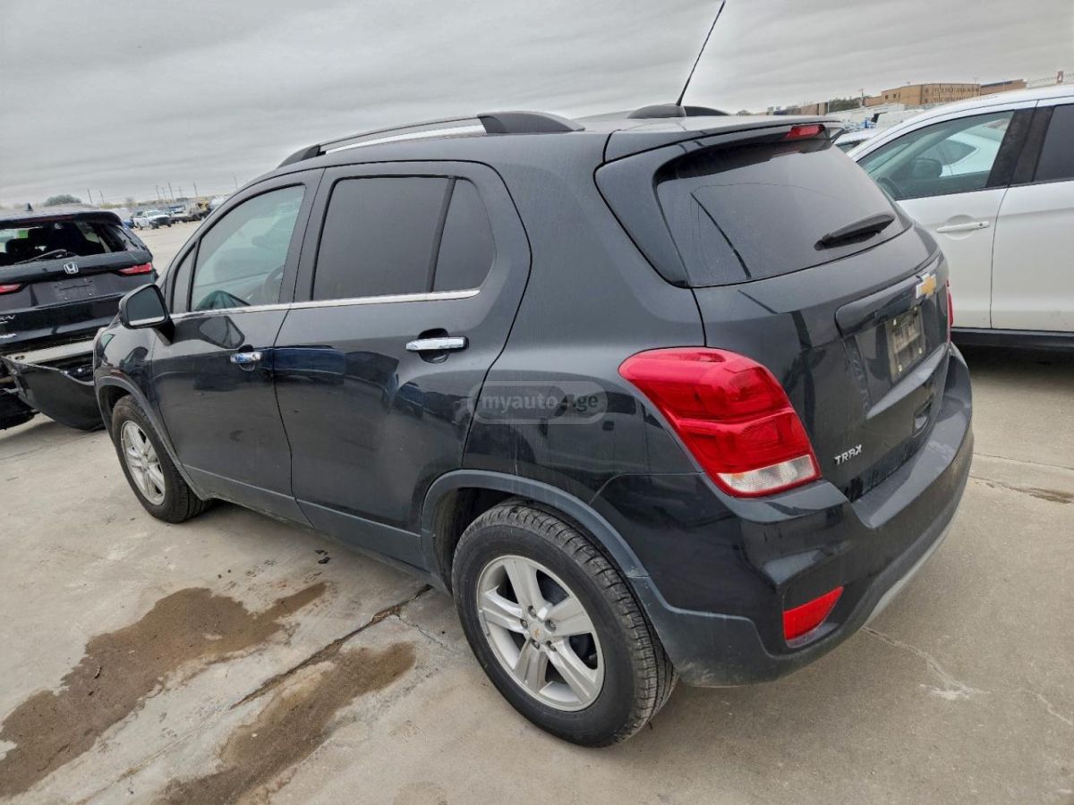 Chevrolet Trax 2019 — photo 2