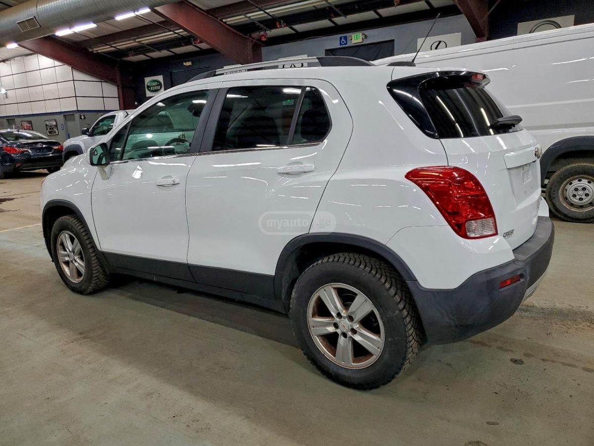 Chevrolet Trax 2016 — photo 2
