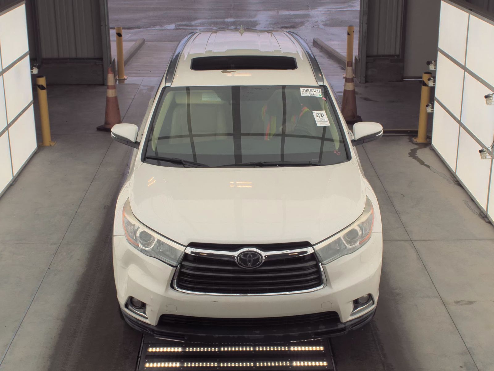 Toyota Highlander 2015 — photo 2