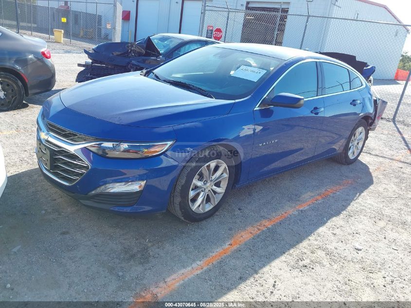 Chevrolet Malibu 2023 — photo 2