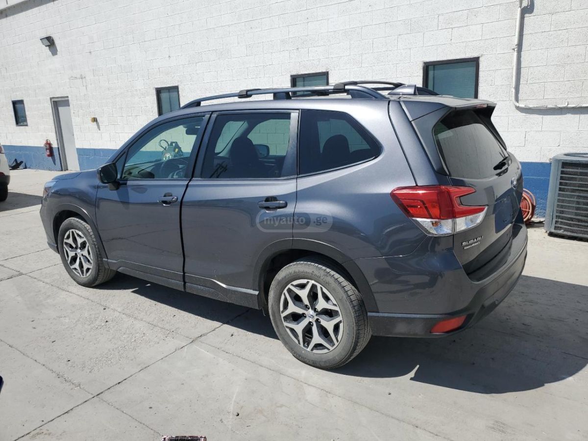 Subaru Forester 2021 — photo 2