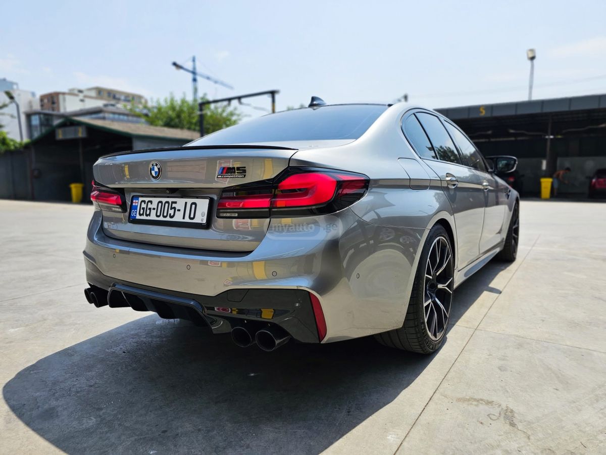 BMW M5 2019 — photo 2
