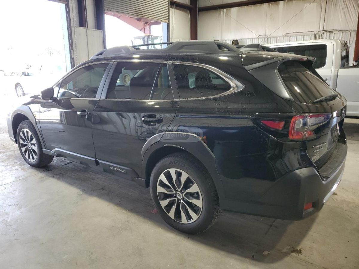 Subaru Outback 2025 — photo 2