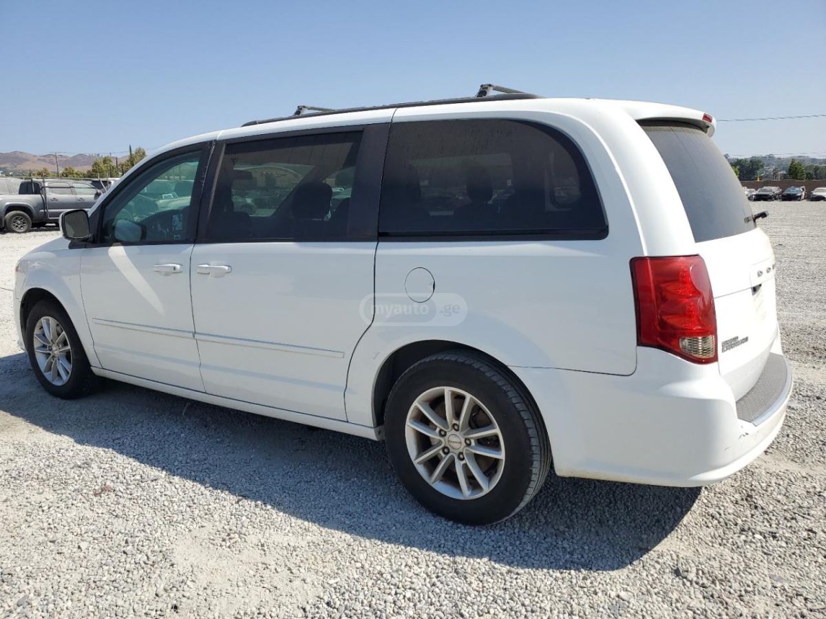 Dodge Caravan 2016 — photo 2