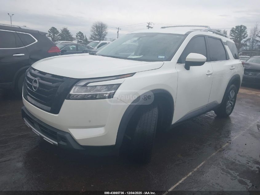 Nissan Pathfinder 2023 — photo 2
