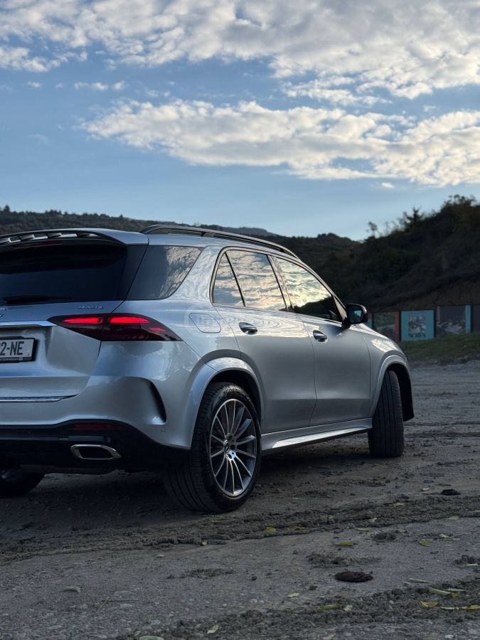 Mercedes-Benz GLE 450 AMG 2023 — photo 2