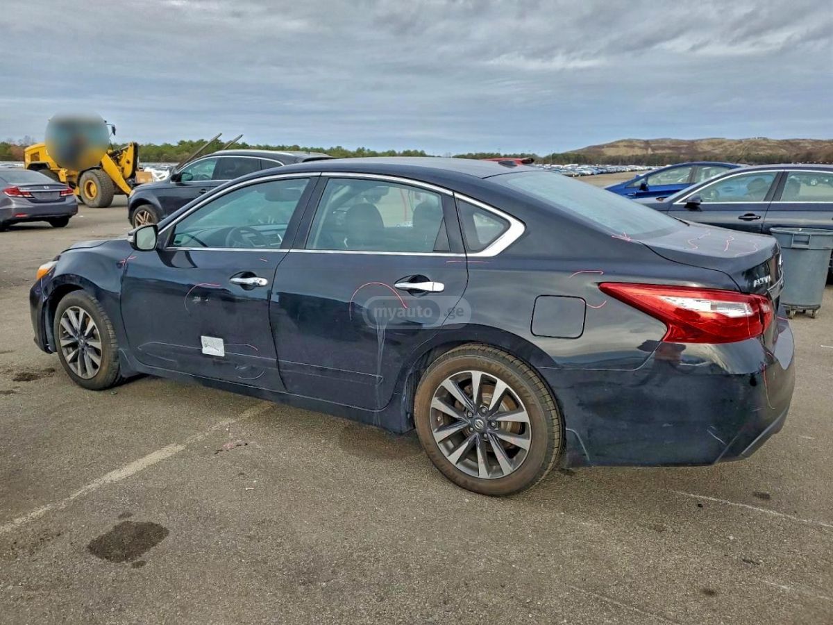 Nissan Altima 2016 — photo 2