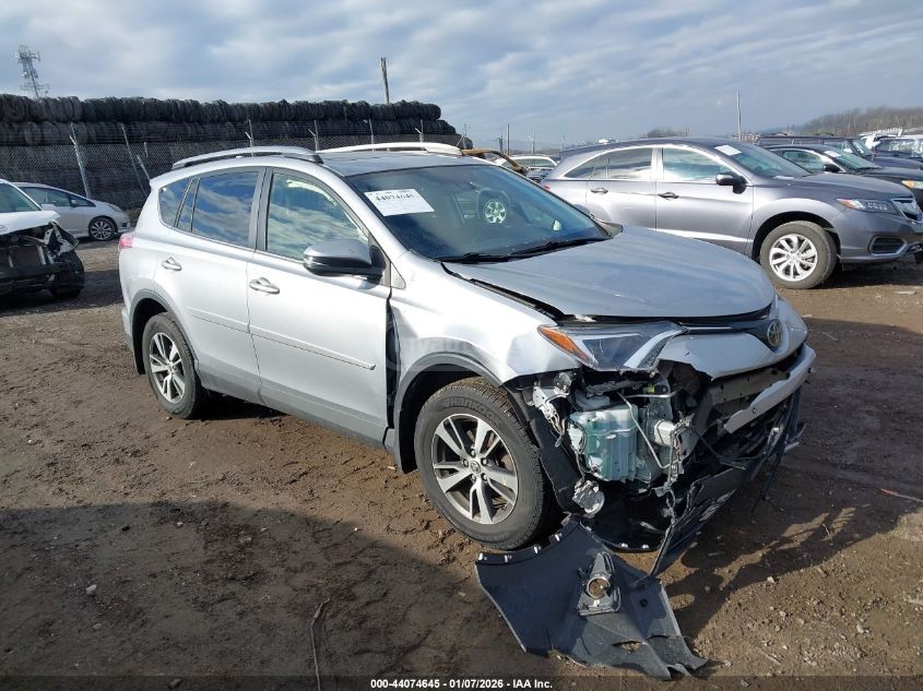 Toyota RAV4 2018 — photo 2