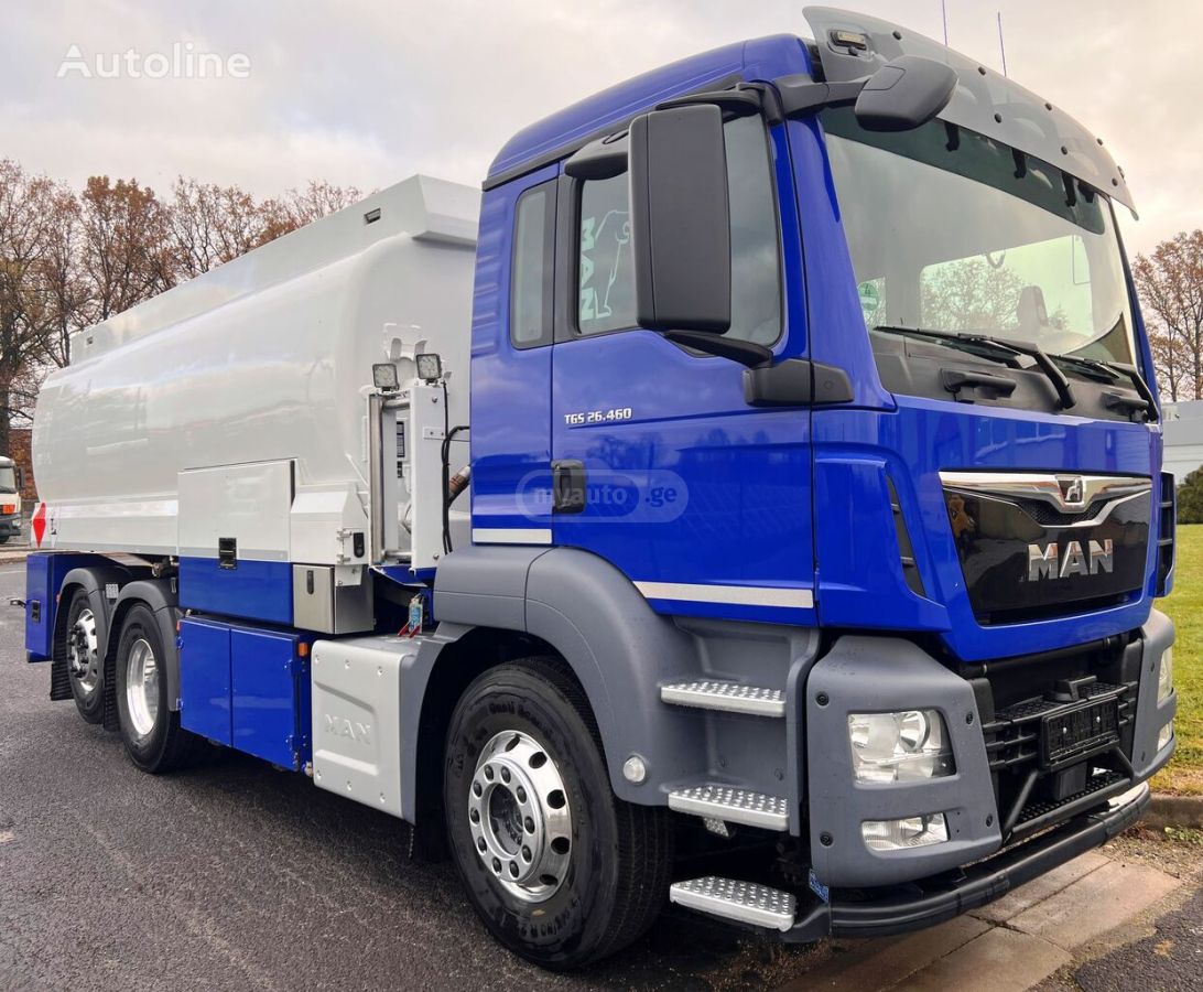 Isuzu TGS
