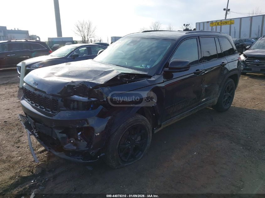 Jeep Grand Cherokee 2025 — photo 2