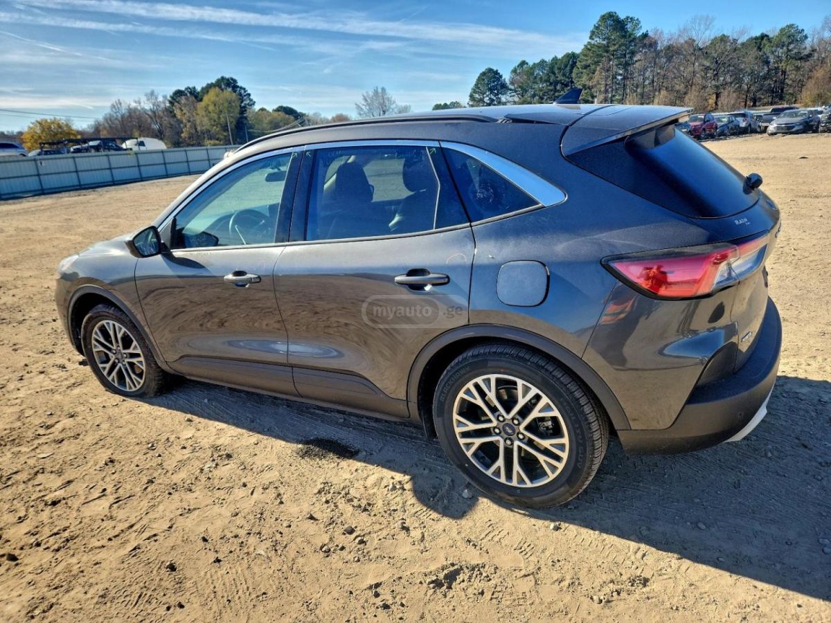 Ford Escape 2020 — photo 2