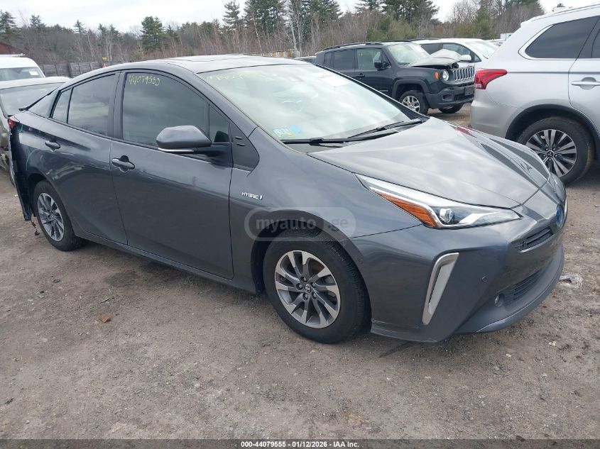 Toyota Prius 2022 — photo 2
