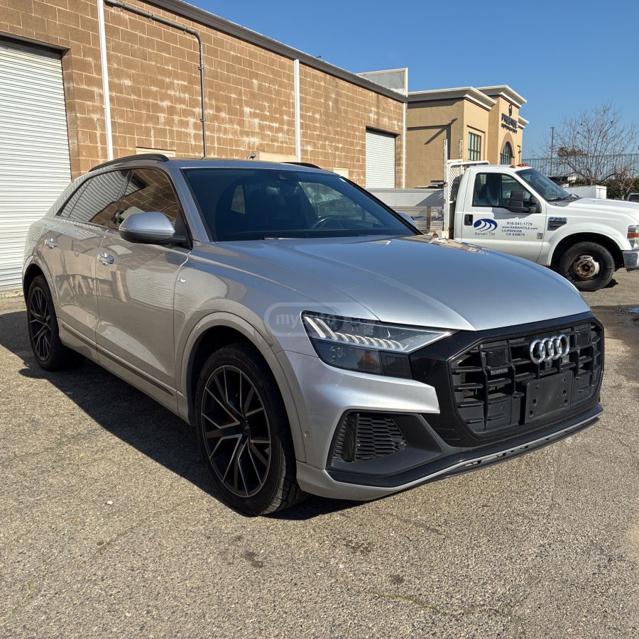 Audi Q8 2019 — photo 2