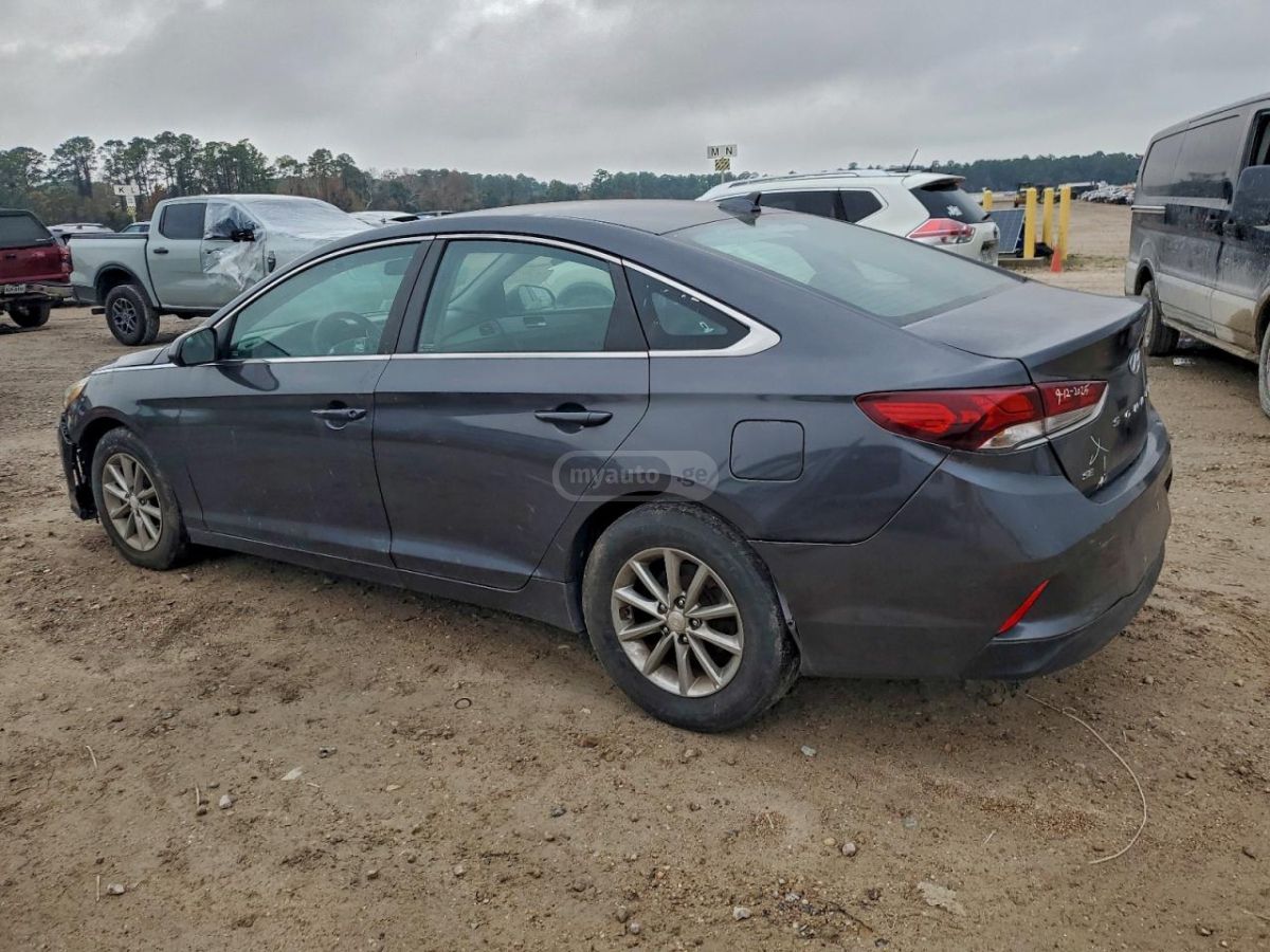 Hyundai Sonata 2018 — photo 2