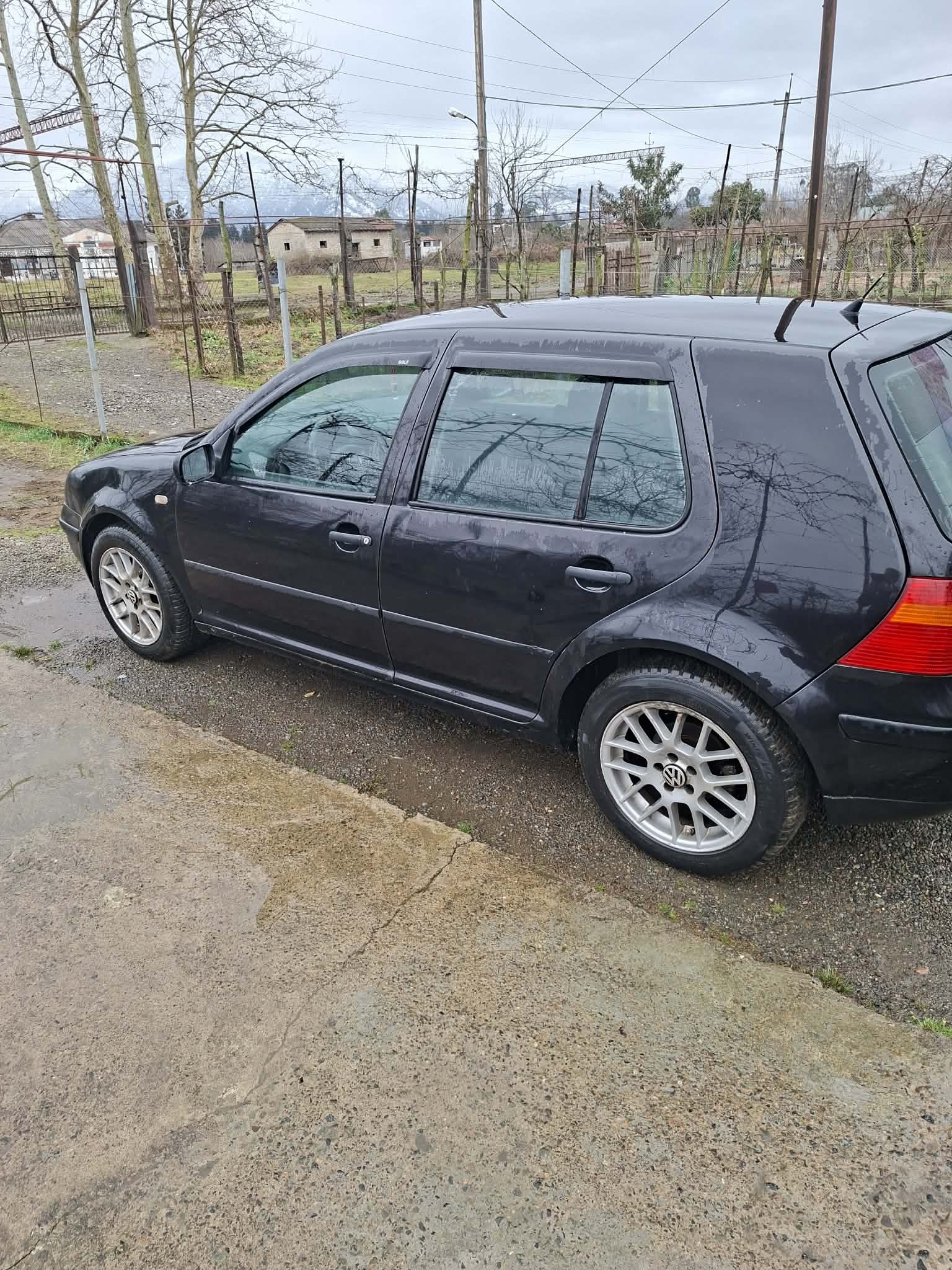Volkswagen Golf 2001 — photo 2