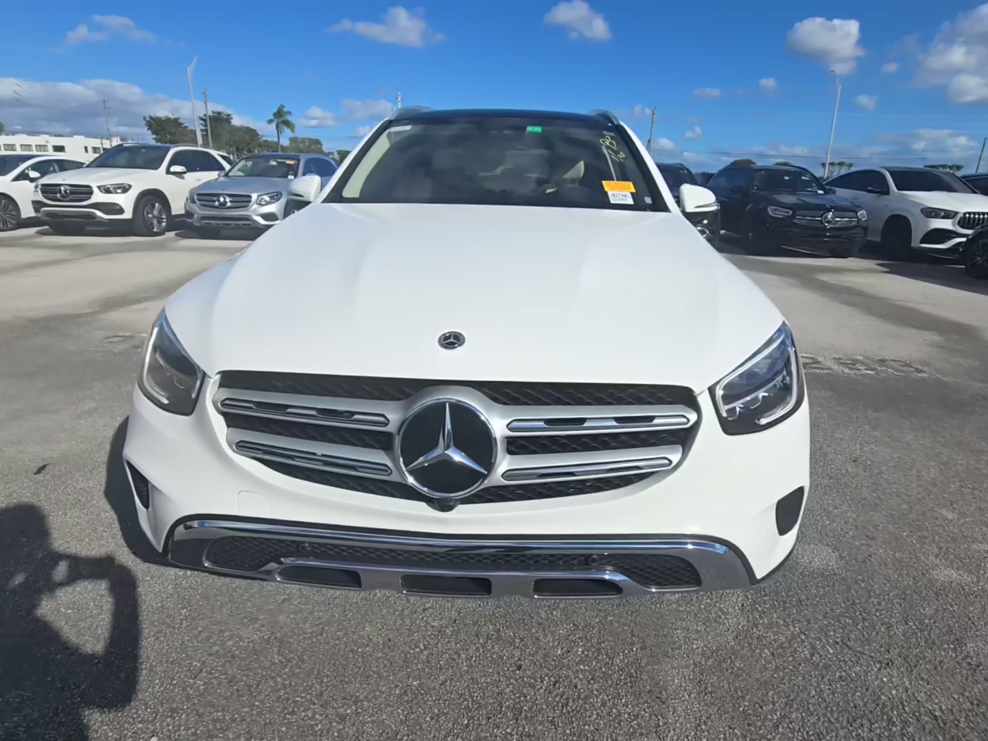 Mercedes-Benz GLC 300 2022 — photo 2
