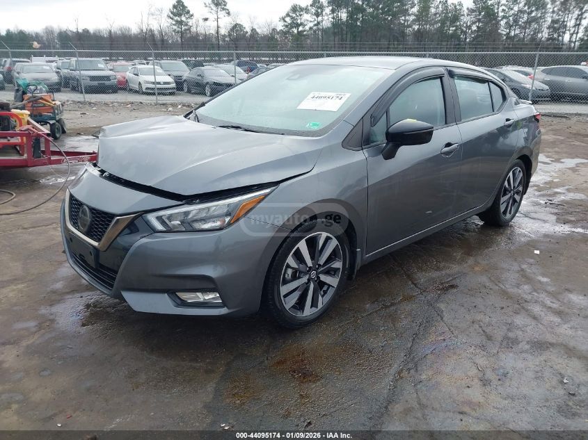 Nissan Versa