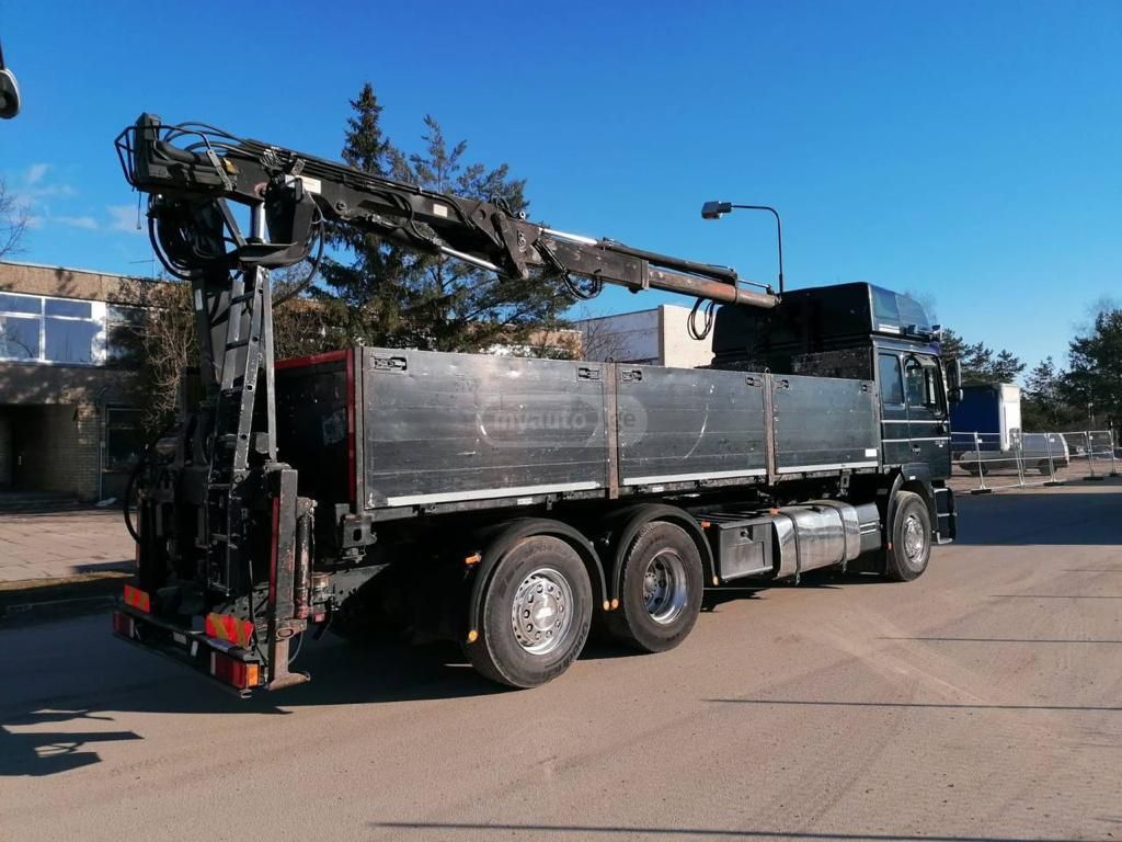 Isuzu 26.364 1999 — photo 2