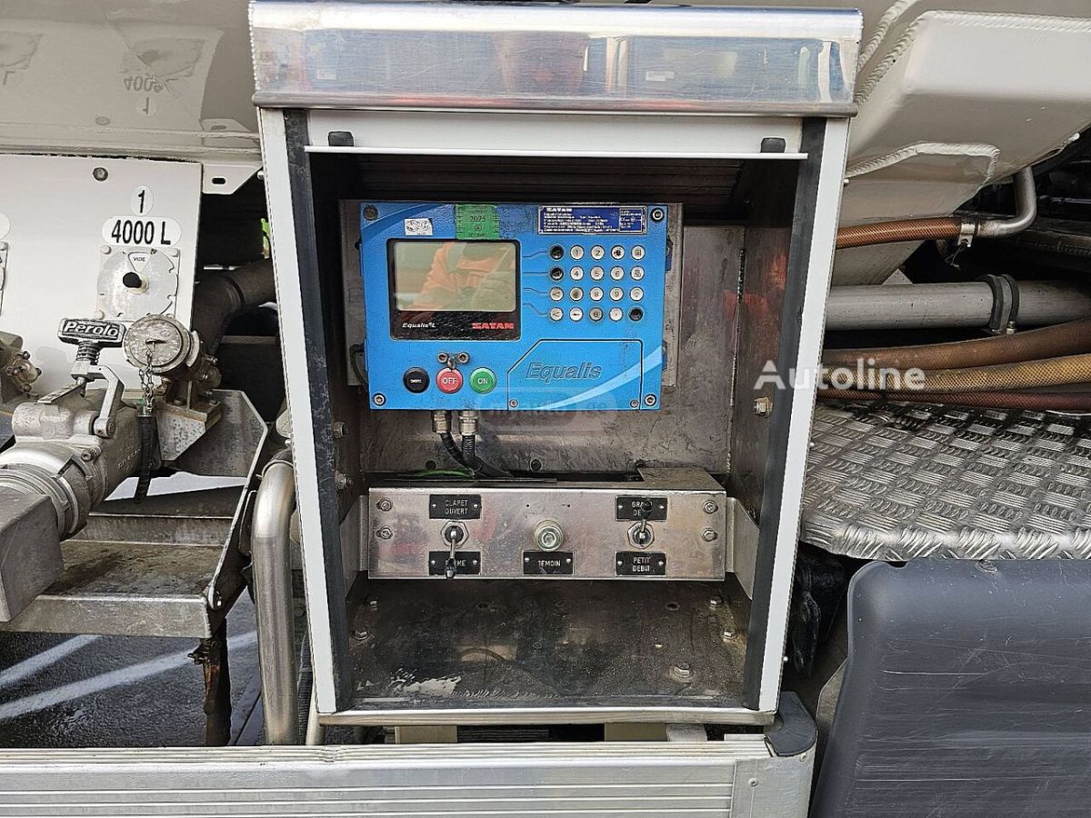 Scania 400 2013 — photo 2