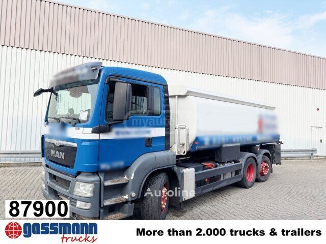 Isuzu TGS 2013 — photo 2