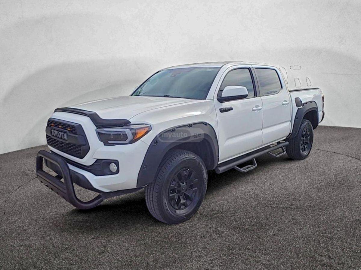 Toyota Tacoma 2020 — photo 2