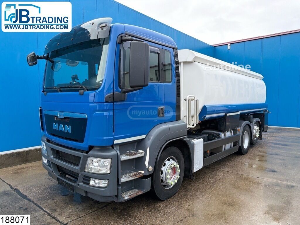 Isuzu TGS
