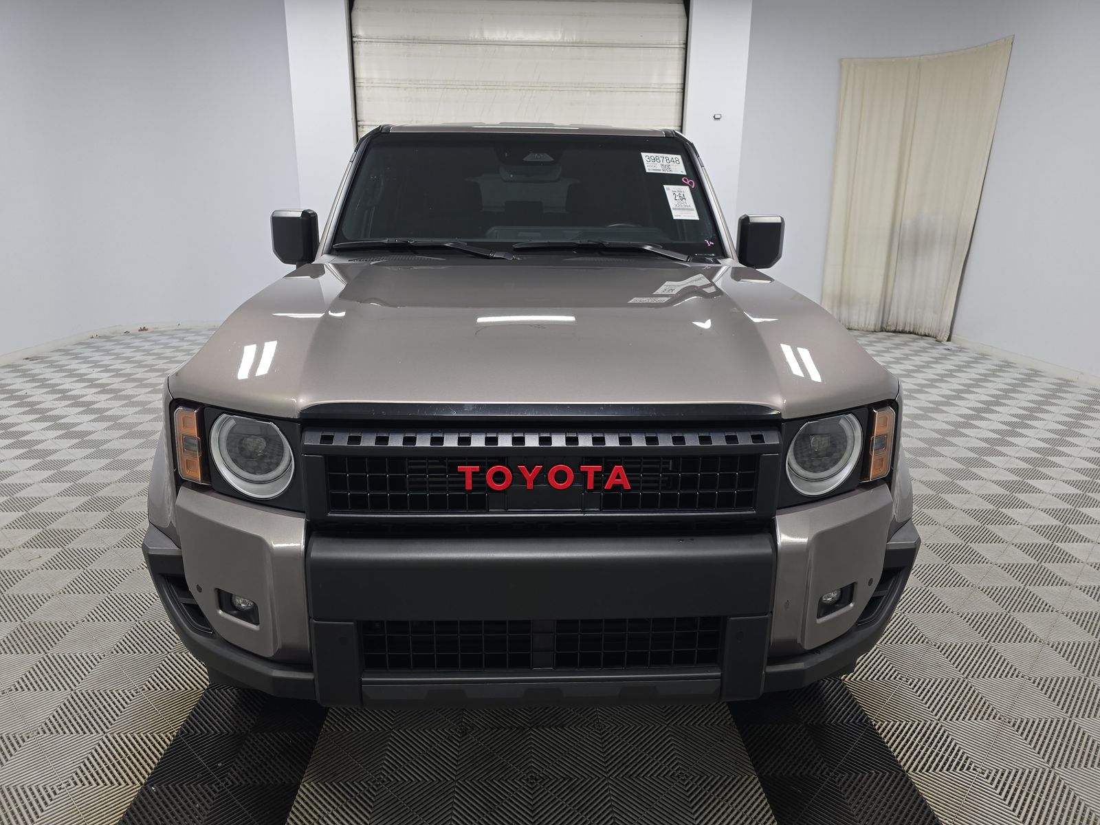 Toyota Land Cruiser 2024 — photo 2