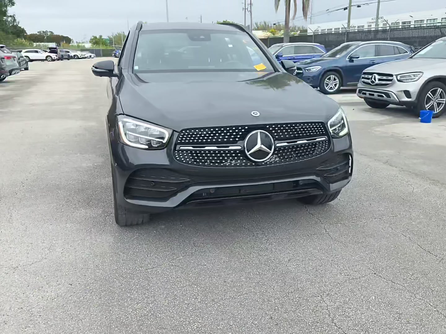 Mercedes-Benz GLC 300 2022 — photo 2